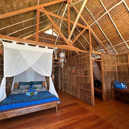 Tabari Dive Lodge Pulau Mansuar 外观 照片