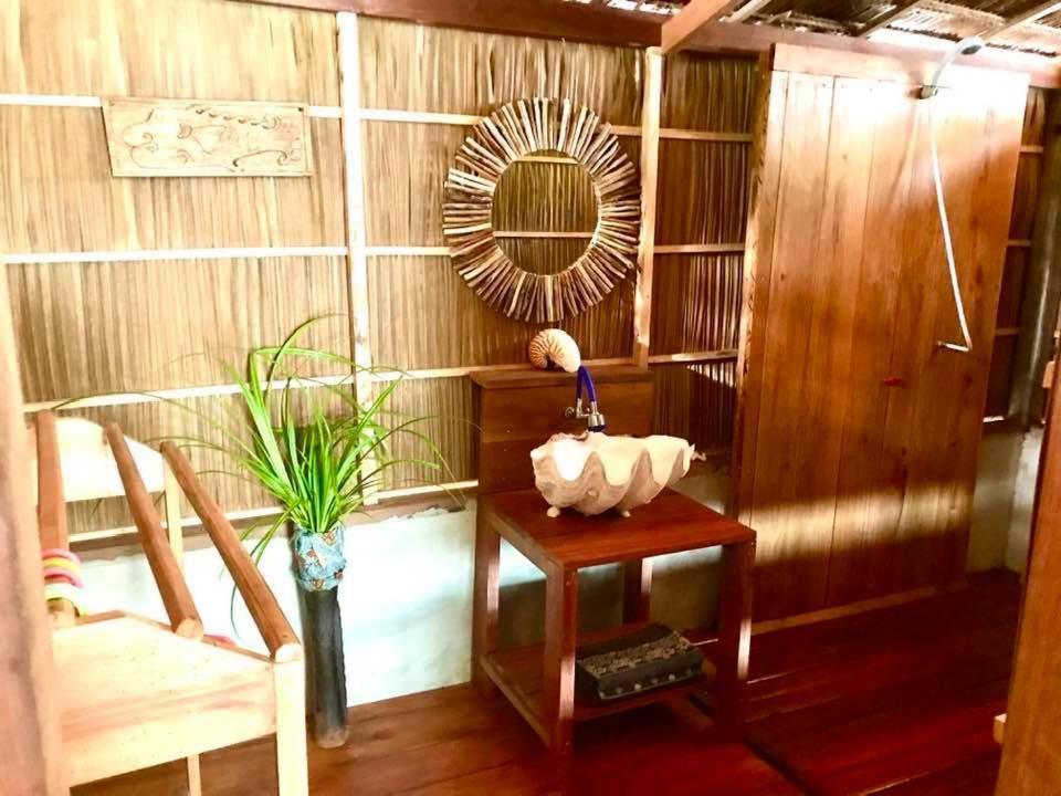 Tabari Dive Lodge Pulau Mansuar 外观 照片