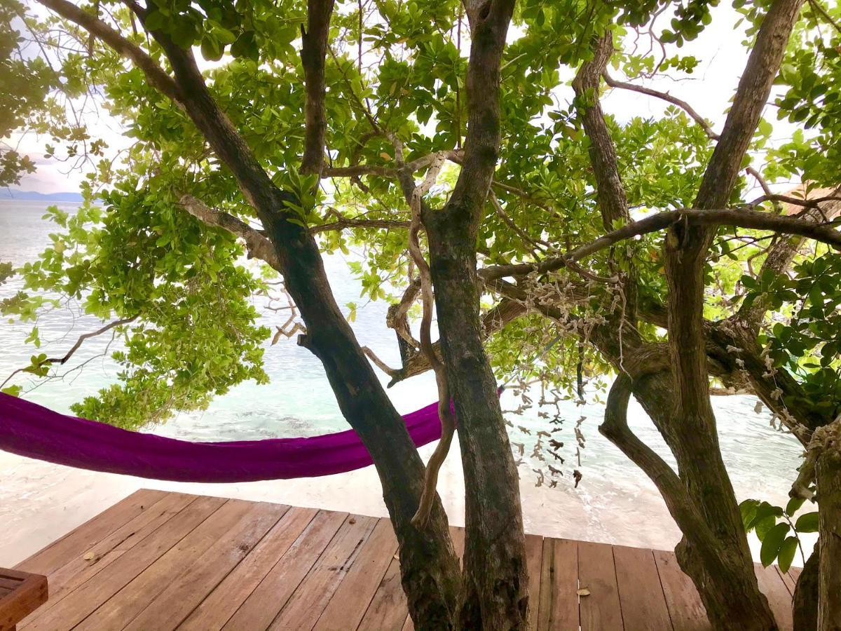 Tabari Dive Lodge Pulau Mansuar 外观 照片